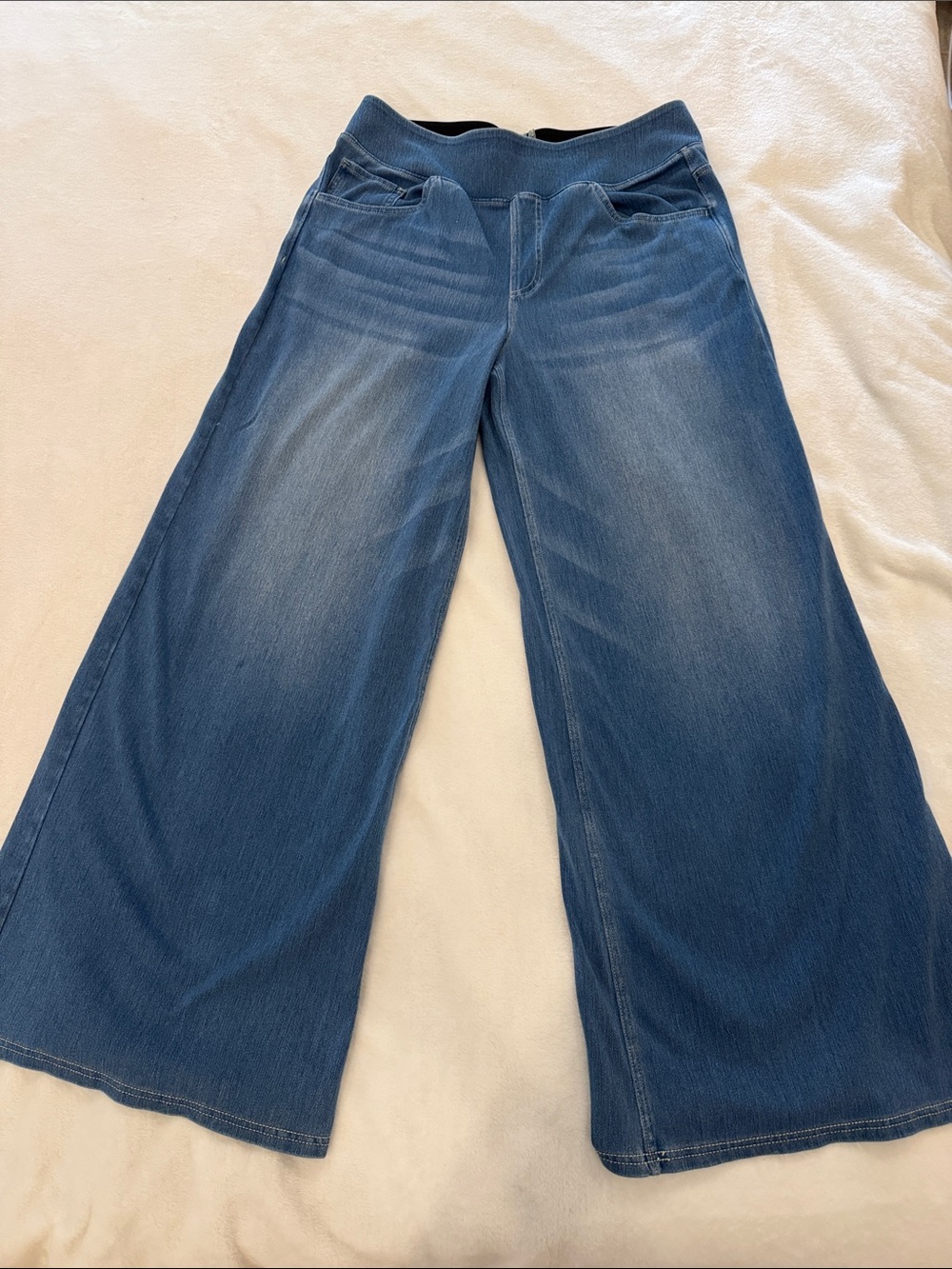 HALARA Wide-Leg Flare Jeans in Denim Blue Large Petite